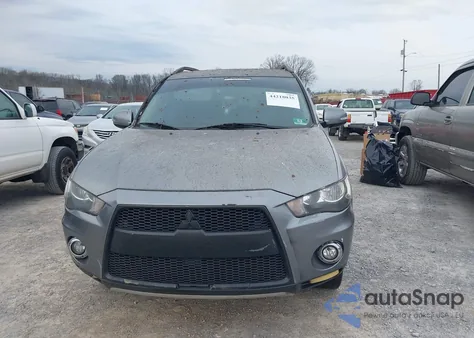 2013 Mitsubishi Outlander Se z USA, uszkodzony, nr VIN JA4AS3AWXDU005380